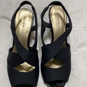 Black satin sandals size 6.5 like a new